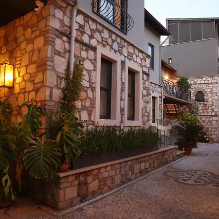 Lovely Flat With Balcony Near Hadrian's Gate Апартаменты Анталья